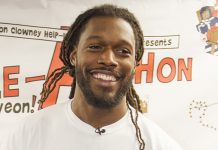 Jadeveon Clowney Makes Sure That 26 Local Kids Don’t Miss Christmas This Year