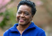 For Gloria Leonard Kidney Dialysis Is Life-saving Work