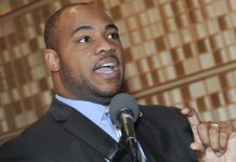 Obama On Defensive Over Healthcare Glitches