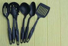 Study: Your Black Plastic Spatula Is Hazardous To Your Health