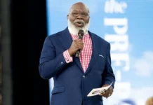 Bishop T.D. Jakes Is Stable After Suffering ‘Health Incident’ During Sunday Sermon, Church Says