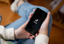 TikTok Is A Swamp Of Bad Financial Advice, And Experts Are Fighting Back