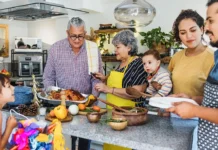 How To Answer Questions About Your Body This Holiday Season, According To A Psychologist