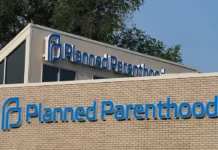 Federal Judge Extends Order Blocking Planned Parenthood Funding Ban
