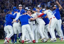 Blue Jays Secure World Series Spot With Dramatic Victory Over Mariners