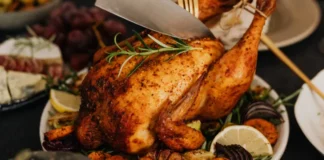 Family Member Say Something Rude During Dinner? Here’s What To Say Back, According To Experts