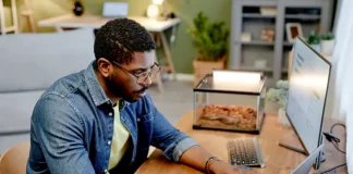 5 Ways Solopreneurs Can Grow Their Businesses In 2026