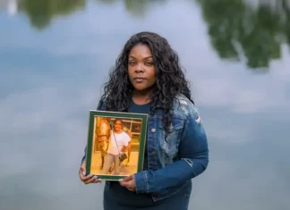 When Cosmetic Surgery Ads Hide the Risks