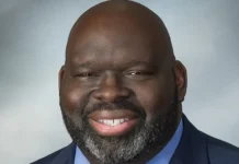 Black Texas Superintendent Wins Top Education Honor